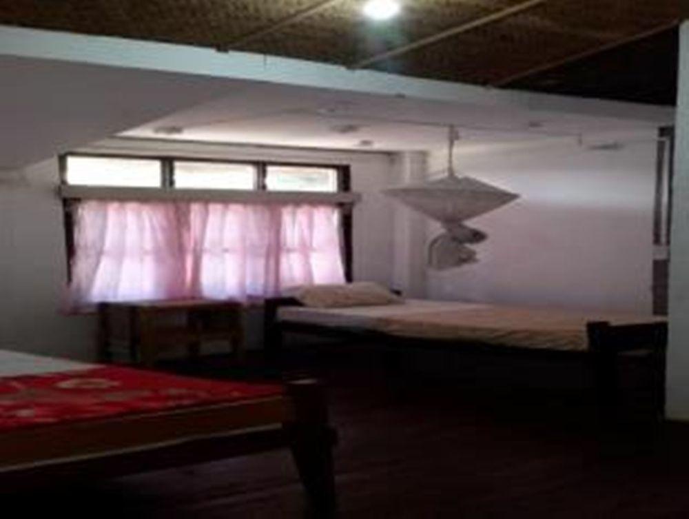 Отель Prince Mrauk U Экстерьер фото