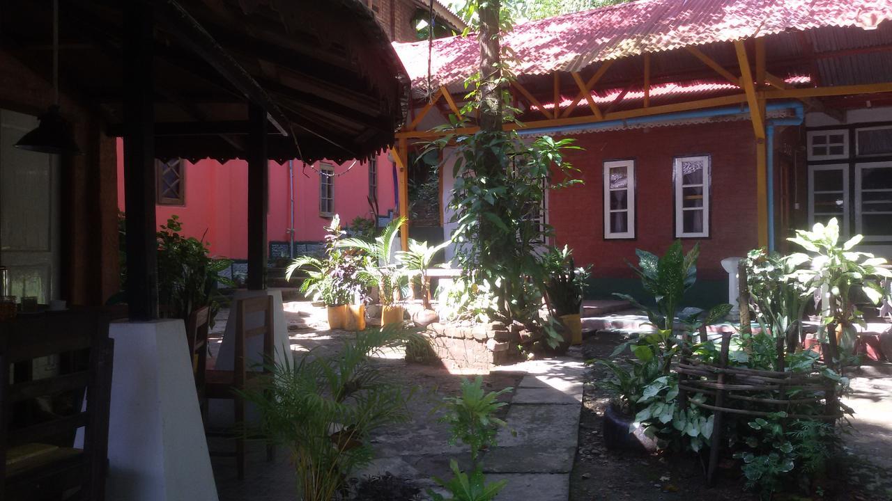 Отель Prince Mrauk U Экстерьер фото